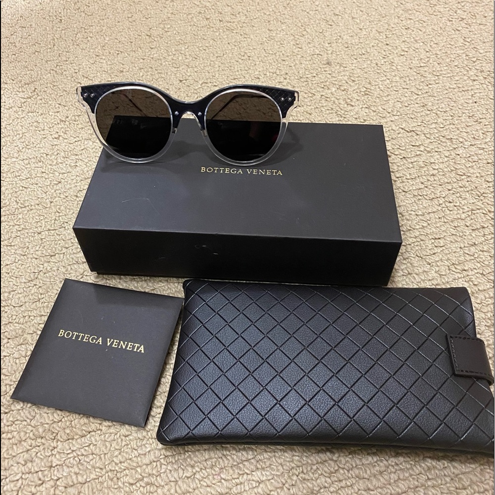 #SOLDBottega veneta sunglasses